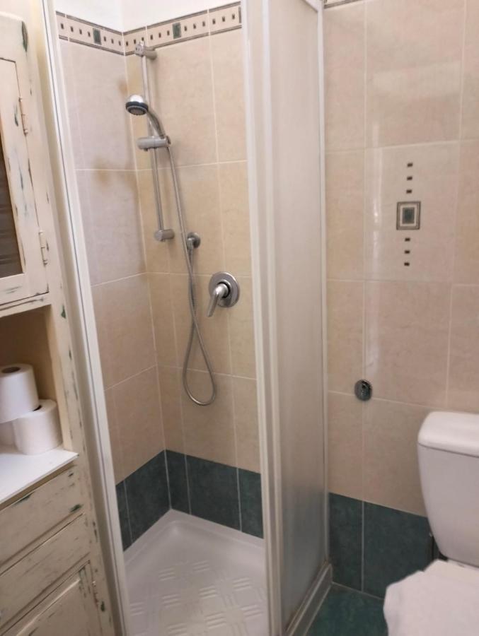 Love Apartment La Spezia Luaran gambar