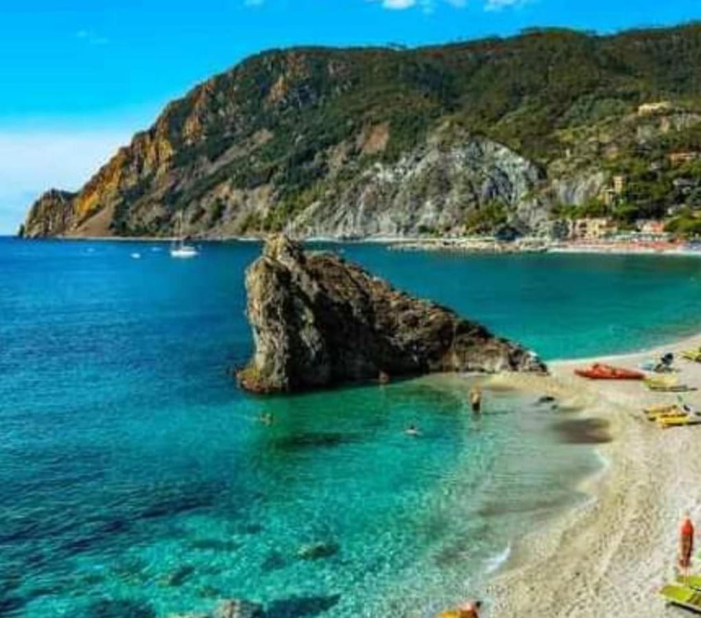 Love Apartment La Spezia Luaran gambar