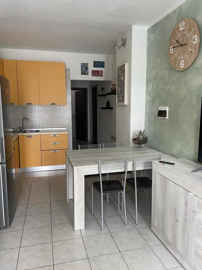 Love Apartment La Spezia Luaran gambar